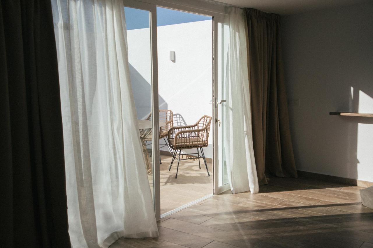 Alava Suites Costa Teguise Eksteriør bilde